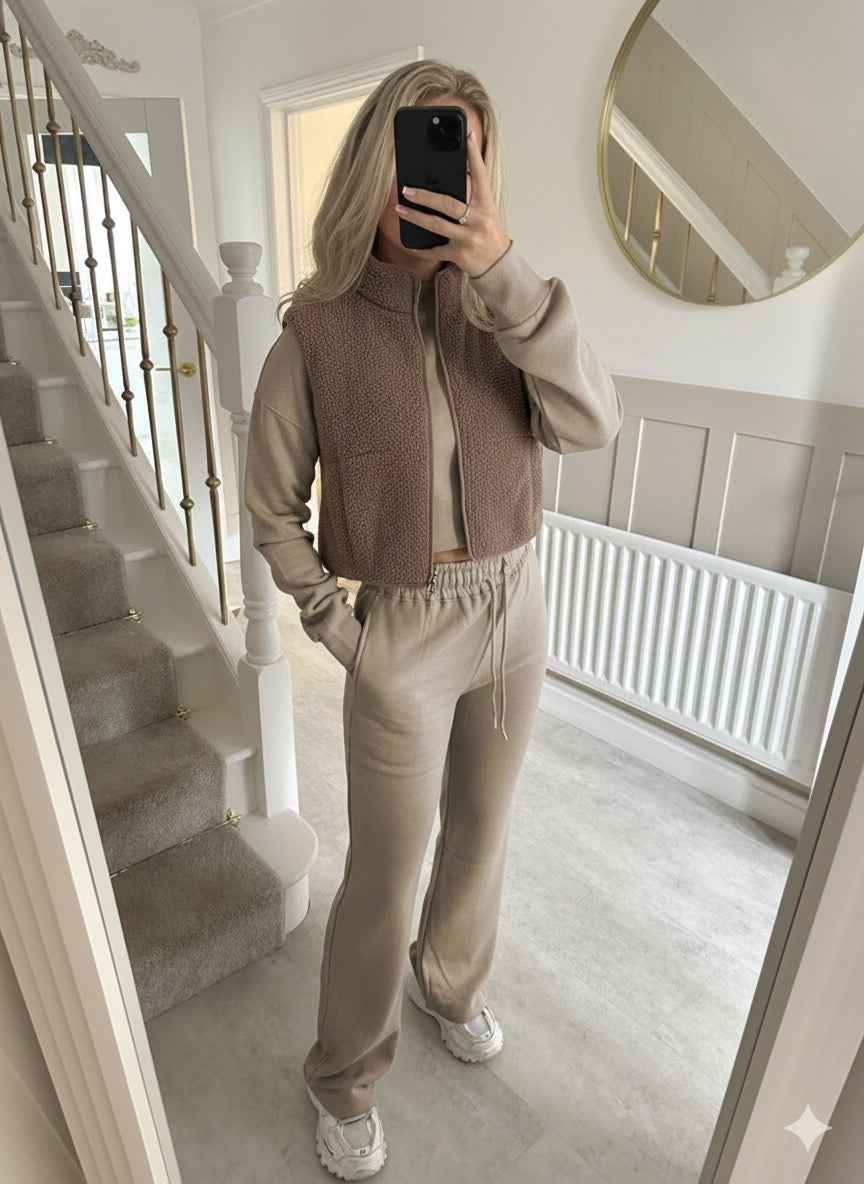 BELÉN CONJUNTO CHÁNDAL Y CHALECO